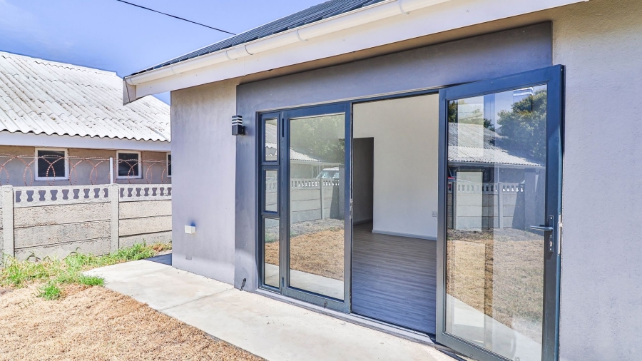 4 Bedroom Property for Sale in Kleinmond Western Cape